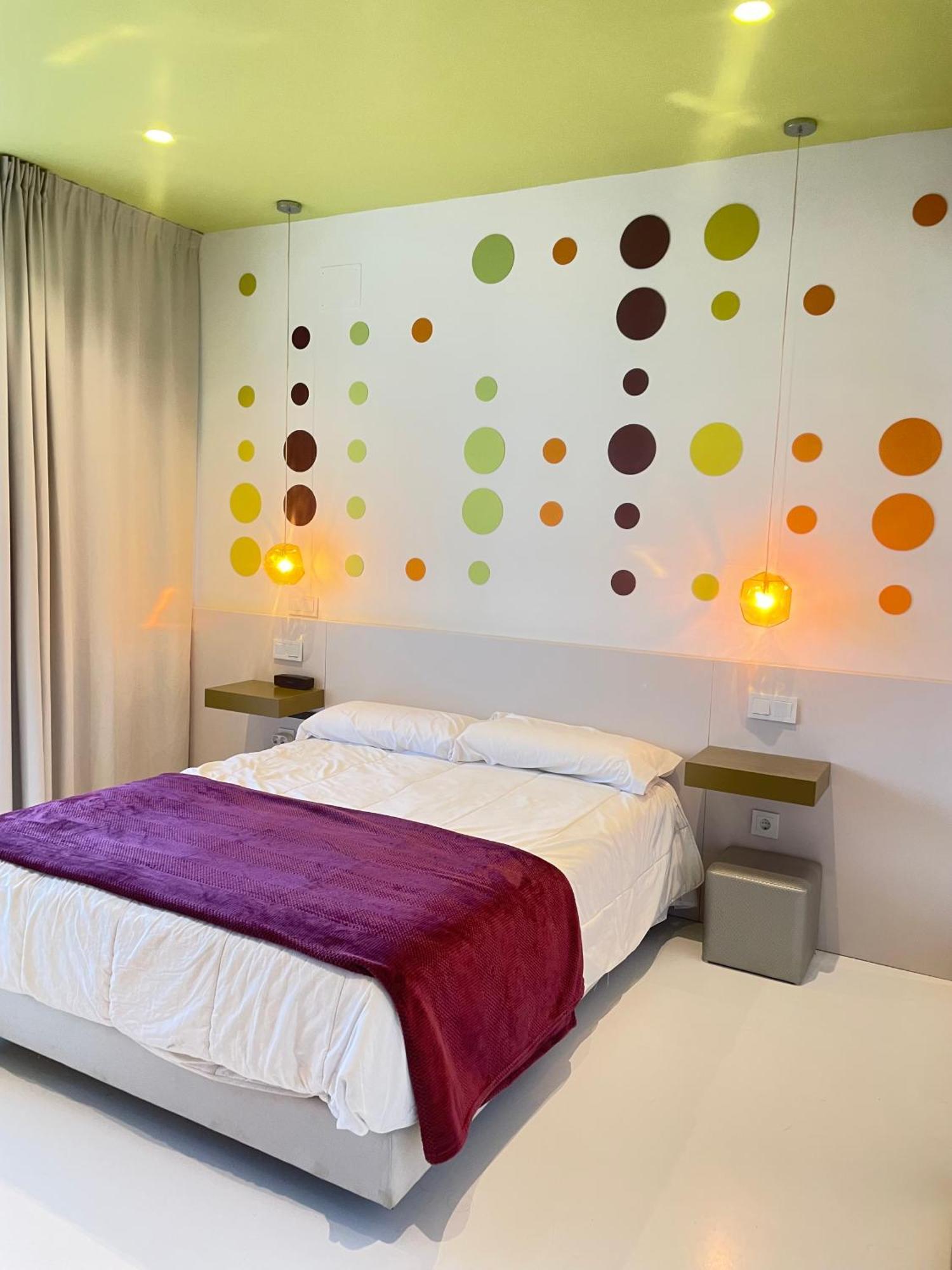 Lahola Glam Suites Torremolinos Exteriör bild