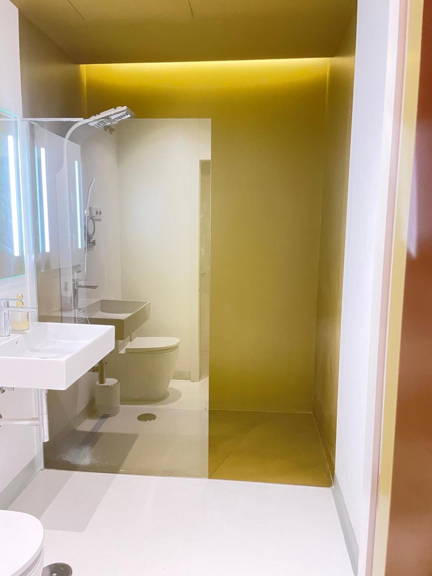 Lahola Glam Suites Torremolinos Exteriör bild