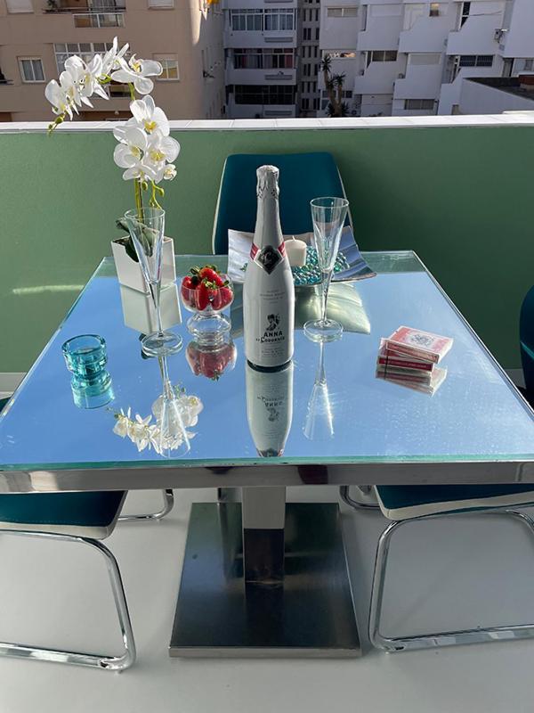 Lahola Glam Suites Torremolinos Exteriör bild