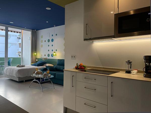Lahola Glam Suites Torremolinos Exteriör bild