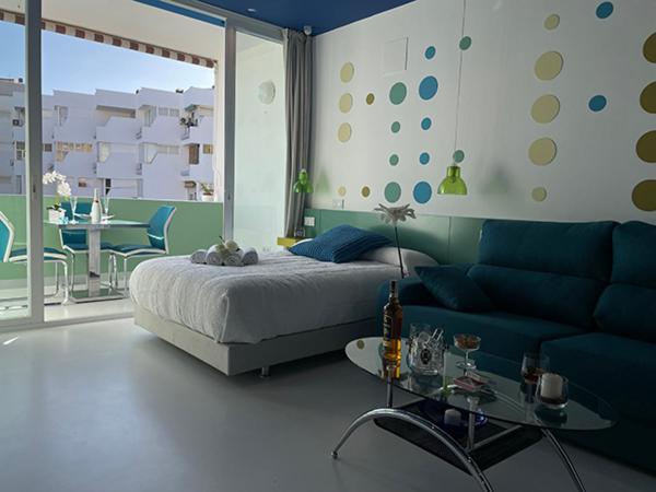 Lahola Glam Suites Torremolinos Exteriör bild