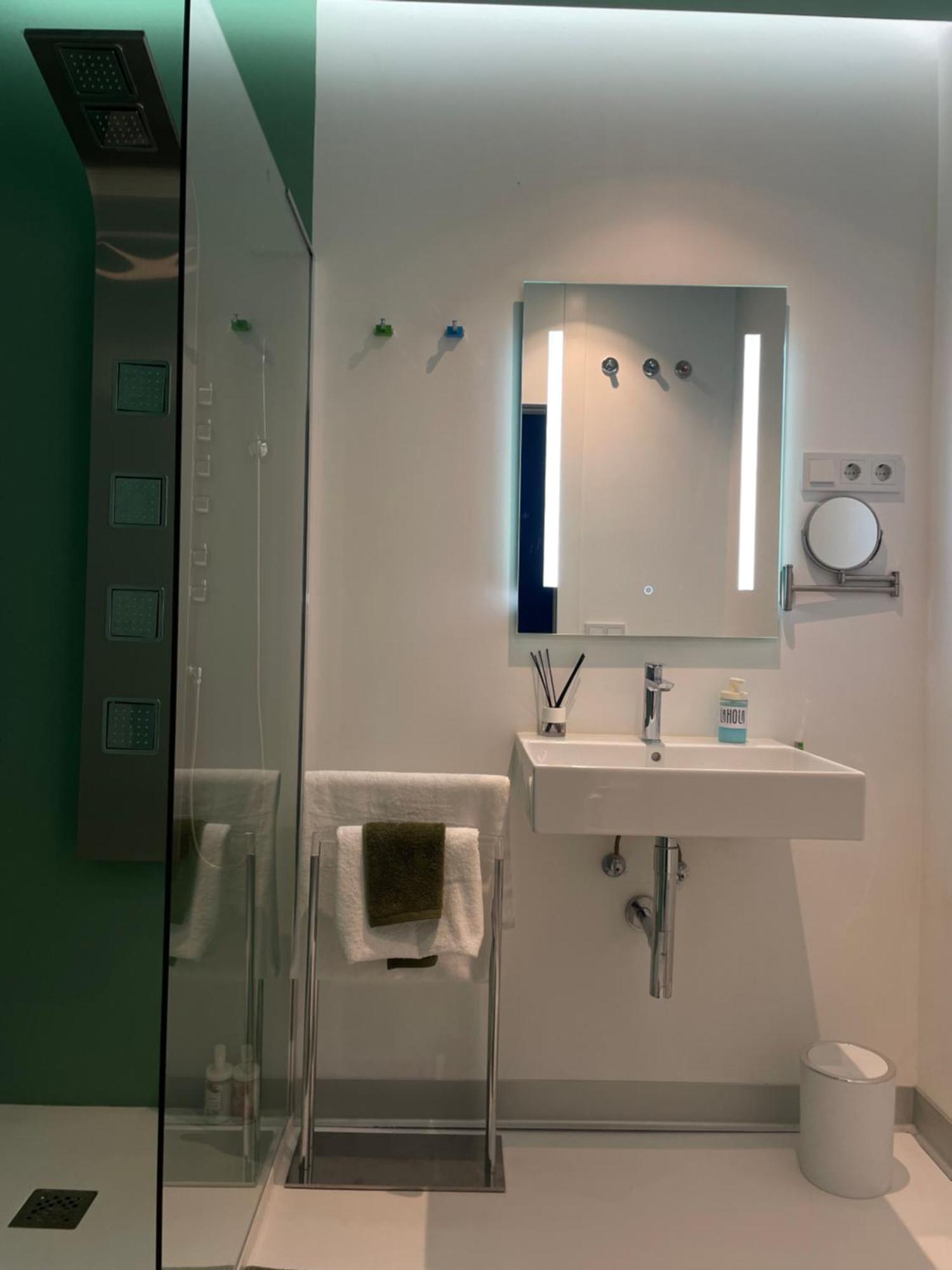Lahola Glam Suites Torremolinos Exteriör bild
