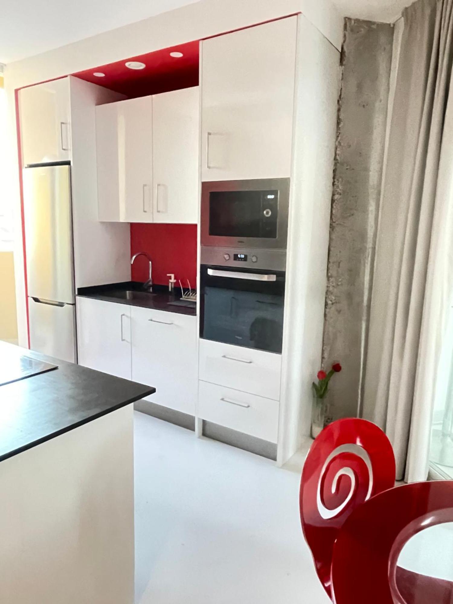 Lahola Glam Suites Torremolinos Exteriör bild