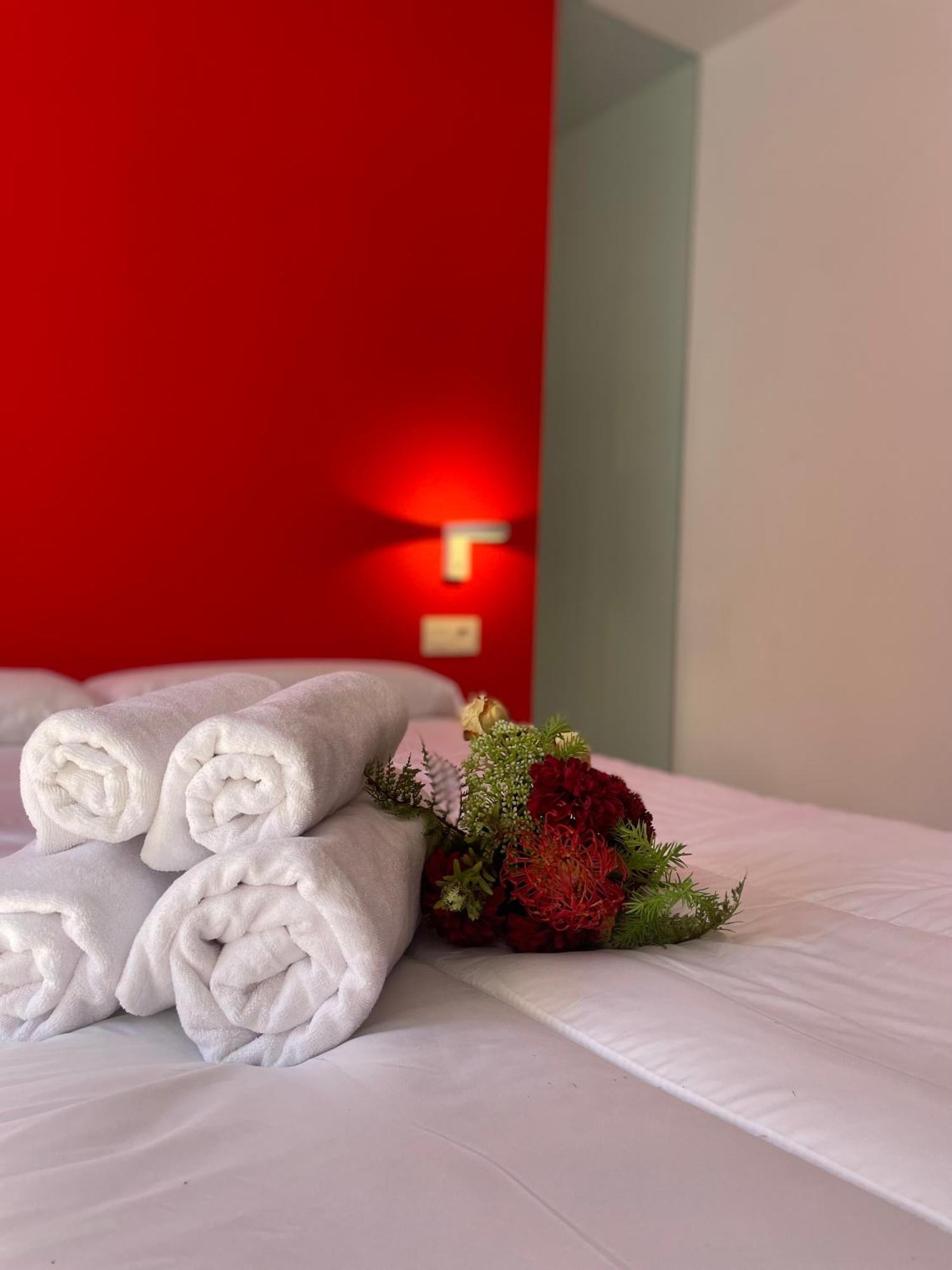 Lahola Glam Suites Torremolinos Exteriör bild
